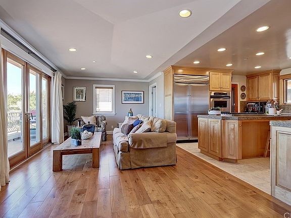 4th image of 546 Avenue B