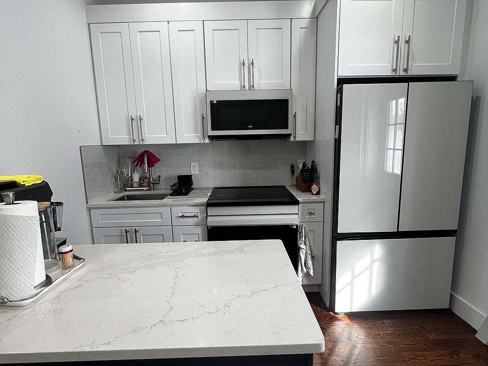 1st image of 132 Glover Ave Floor 2