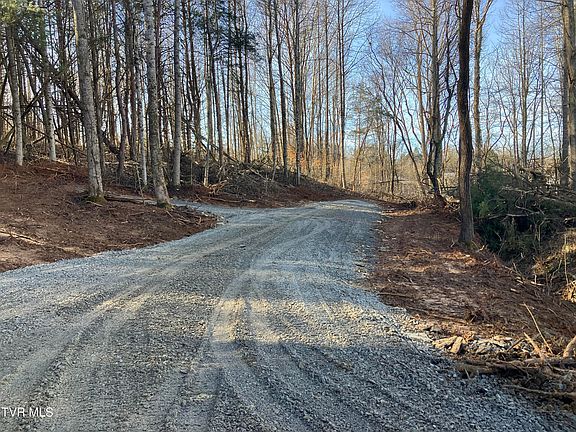 2nd image of 3927 Cherokee Rd