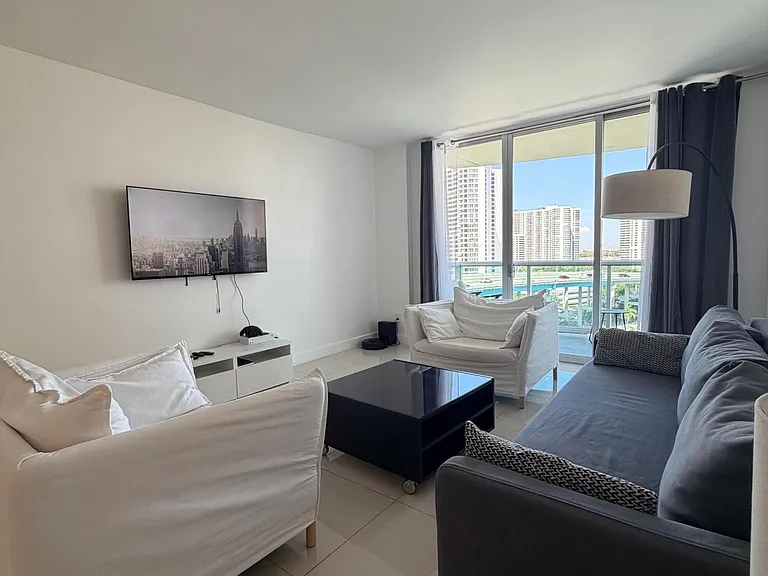 19390 Collins Ave #1103 — Photo 16