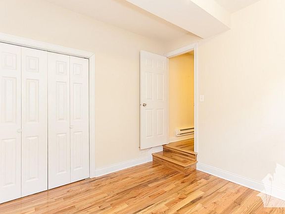 5th image of 815 W Cornelia Ave #108