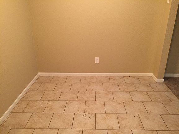 5th image of 1037 S Brookside Ave
