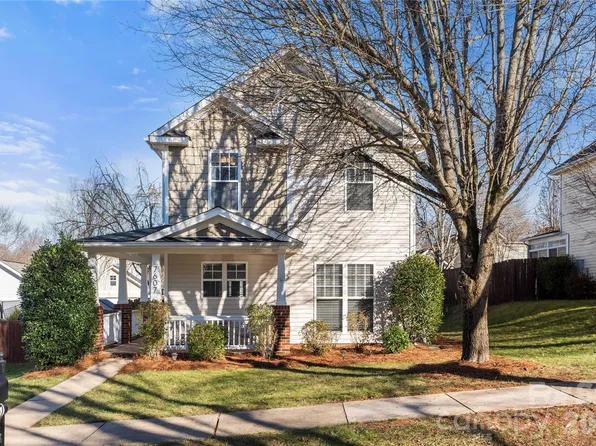 7607 Rolling Meadows Ln, Huntersville, NC 28078
