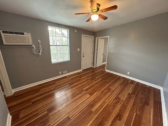 4th image of 2319 Observation Dr Unit 2