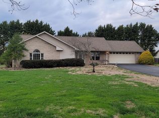 2260 McCleary Rd, Sevierville, TN 37876