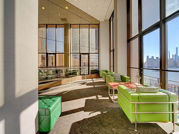 5th image of 7004 Boulevard East #19D