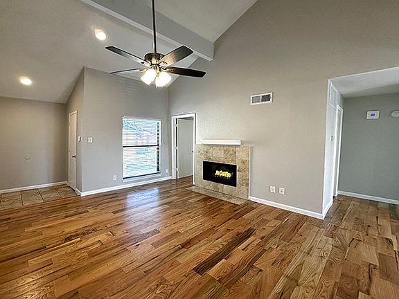 3rd image of 6723 Eastridge Dr APT 103