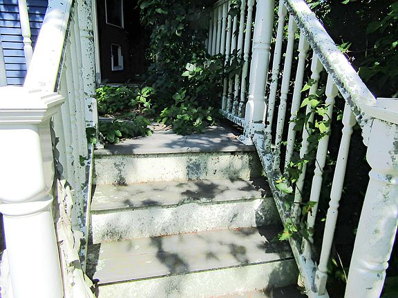 3rd image of 65 Maple Street