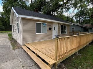 3935 E Hickory St, Decatur, IL 62526