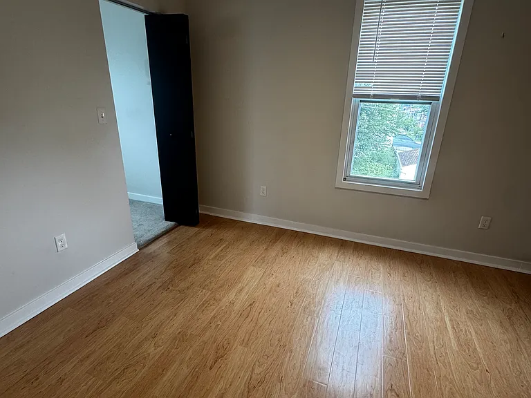 311 E 17th Ave — Photo 21