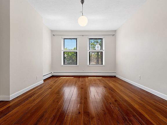 3rd image of 130 Union Park St APT 1