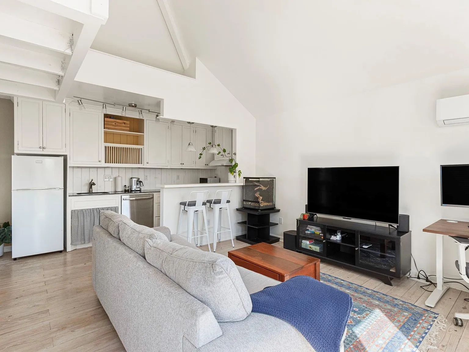 1 bed, 1.0 bath, 440 sqft, $1,750 — Photo 4