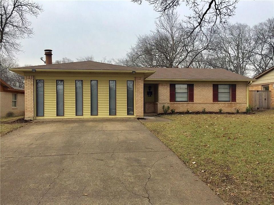 1st image of 9069 Woodshore Dr