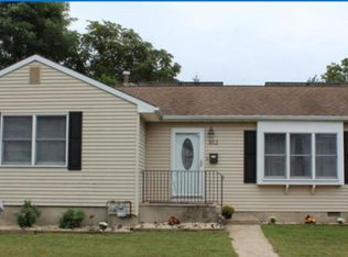 302 Center Ave, Middletown, NJ 07748