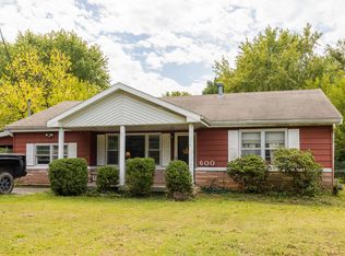 600 W Crestview St, Springfield, MO 65807