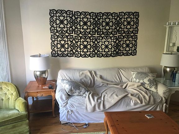 2nd image of 2632 N Lincoln Ave #2F