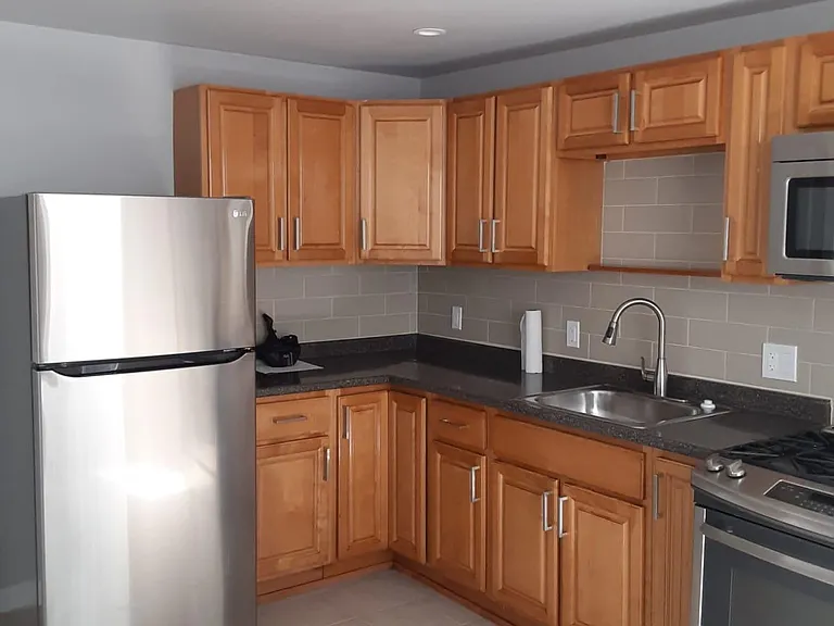 116 E Pastorius St — Photo 2