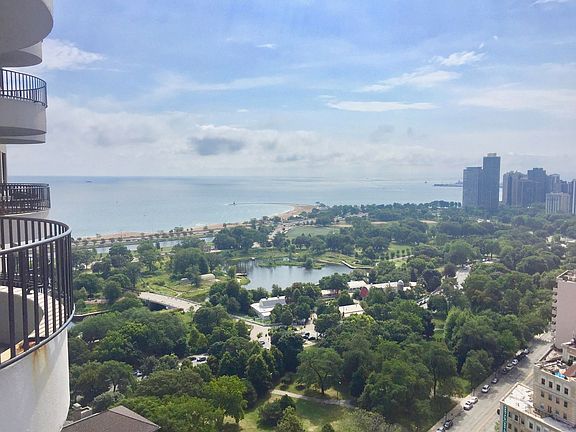 2nd image of 2020 N Lincoln Park W APT 31L