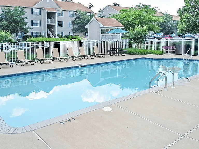 Columbia Hills Apartments — Photo 3