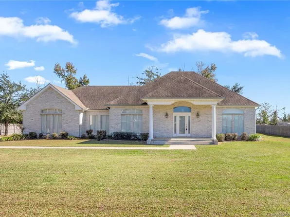 1108 E Diamond Cir, Lake Charles, LA 70611
