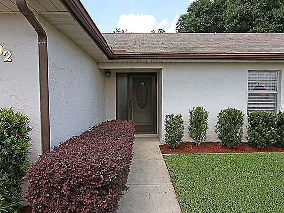 2nd image of 92 W Cedarwood Cir