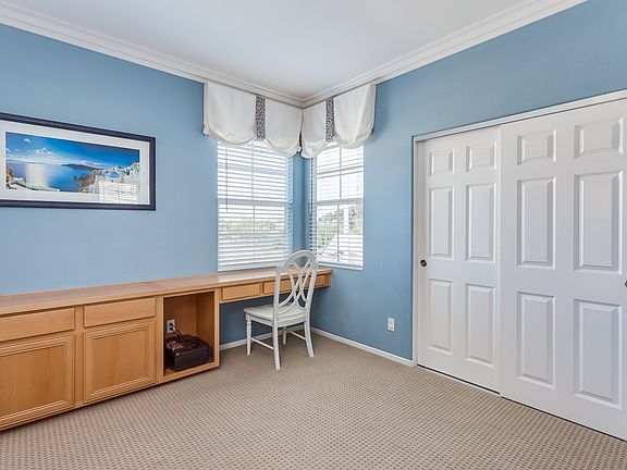 5th image of 213 Vineyard Ct