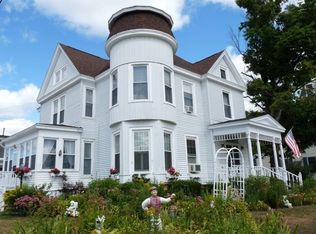 15 River St, Hoosick Falls, NY 12090
