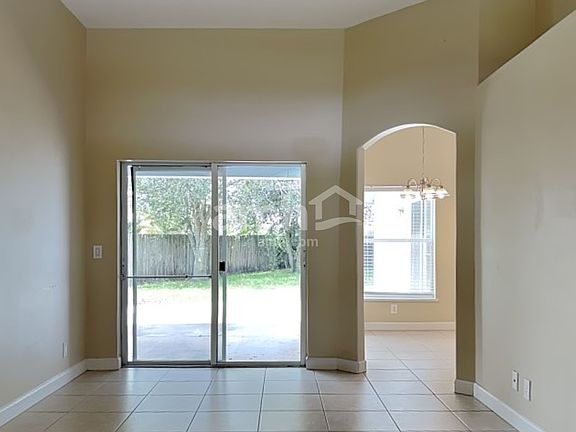 4th image of 5940 NW Foust Cir