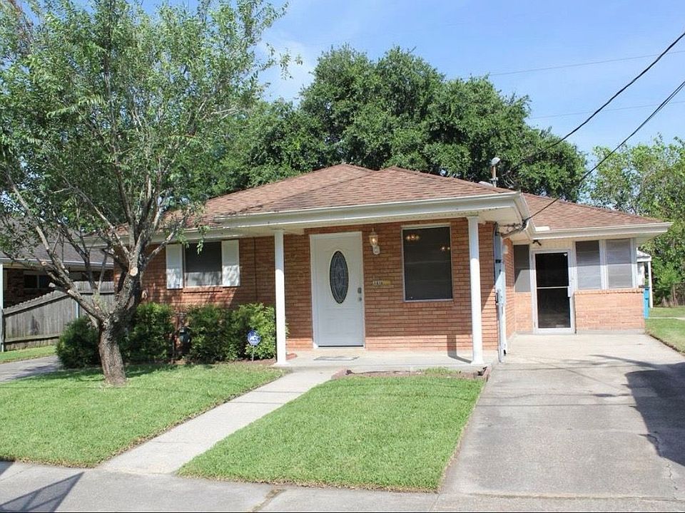1st image of 3010 Pakenham Dr