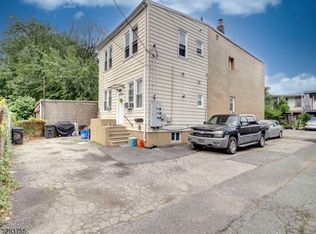 69 Lake St, Belleville, NJ 07109