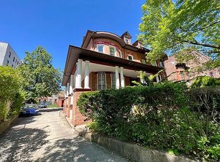 1265 Eastern Pkwy, Brooklyn, NY 11213