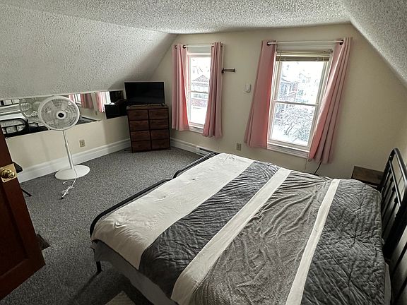 4th image of 20-22 Rutledge Ave