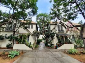 7523 Lexington Ave, West Hollywood, CA