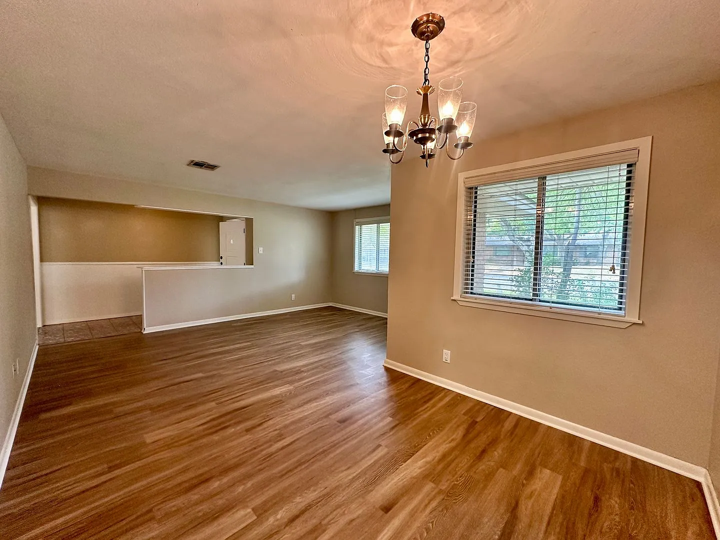 Coming Soon! | Single-Story 3 Bed, 2.5 Bath | Prime Waco Location | Pet Restrictions — Photo 3