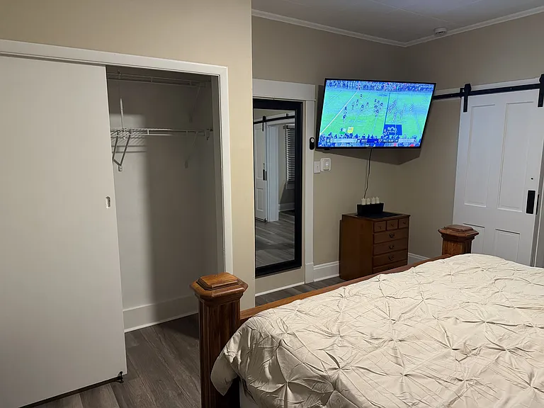 609 S Main St #1 — Photo 7