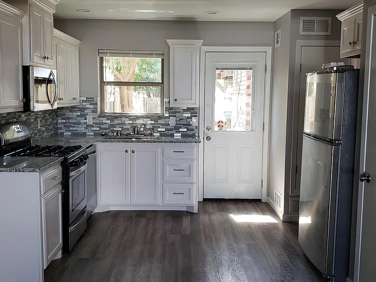 3622 S Milam St — Photo 9