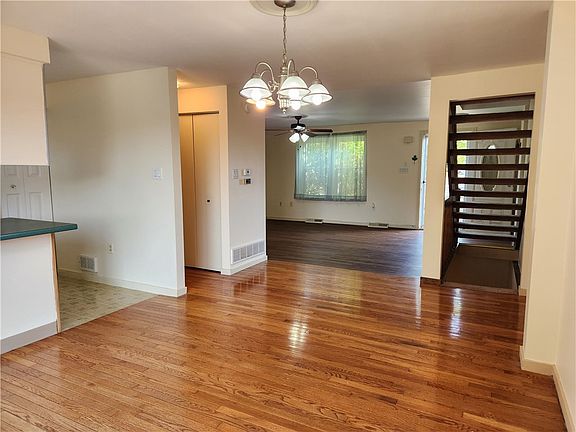 4th image of 108 Cambria Hill Dr