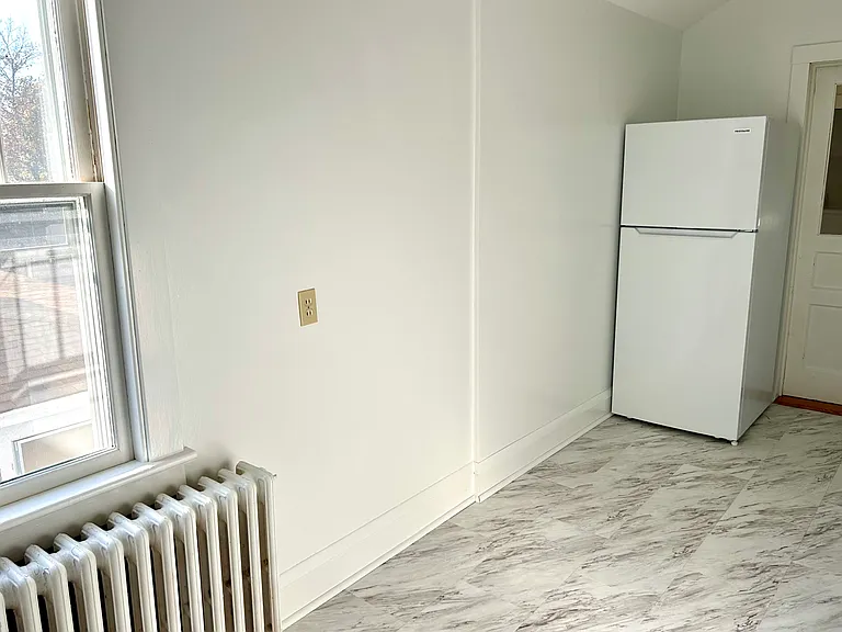 65 Caroline St #2 — Photo 3