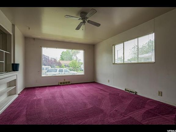 3rd image of 828 Genesee Ave