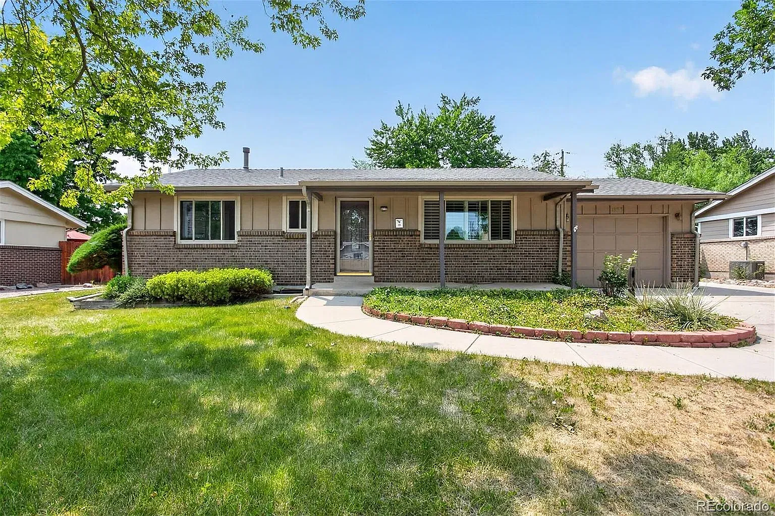 5 bed, 2100 sqft, $3,200 — Photo 1