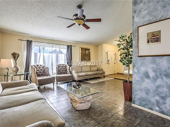 5th image of 712 Cragin Park Dr