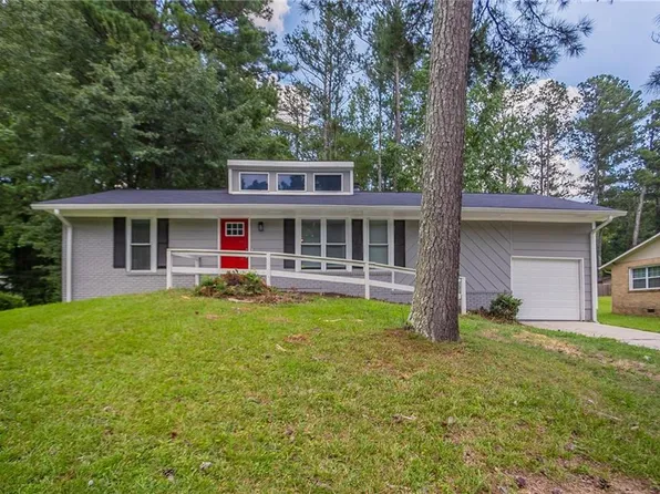 2466 Fairway Cir SW, Atlanta, GA 30331