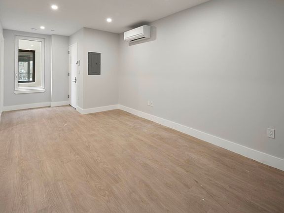 3rd image of 292 Linden Blvd #7K