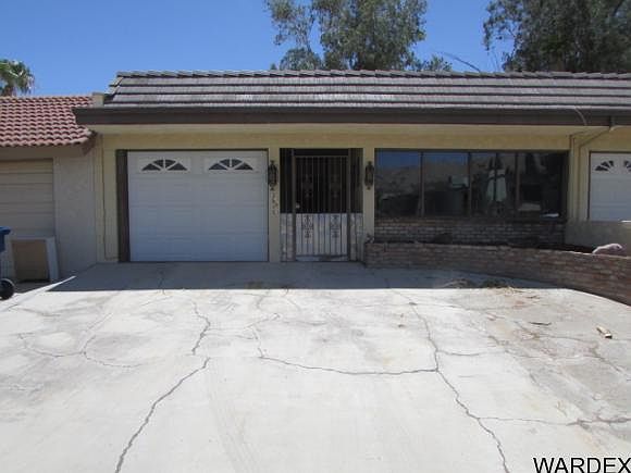 1st image of 2617 Country Club Dr