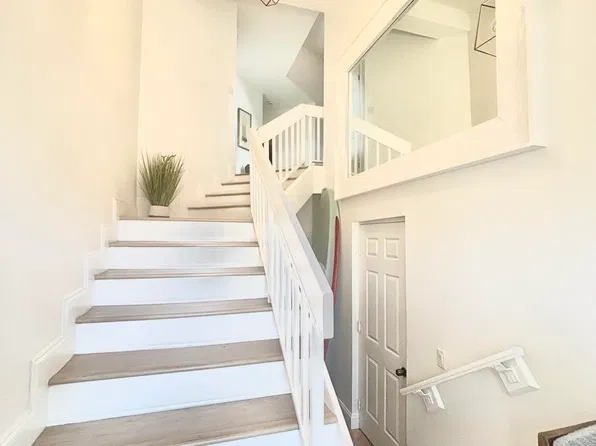 202 Sea Oats Dr APT E, Juno Beach, FL 33408