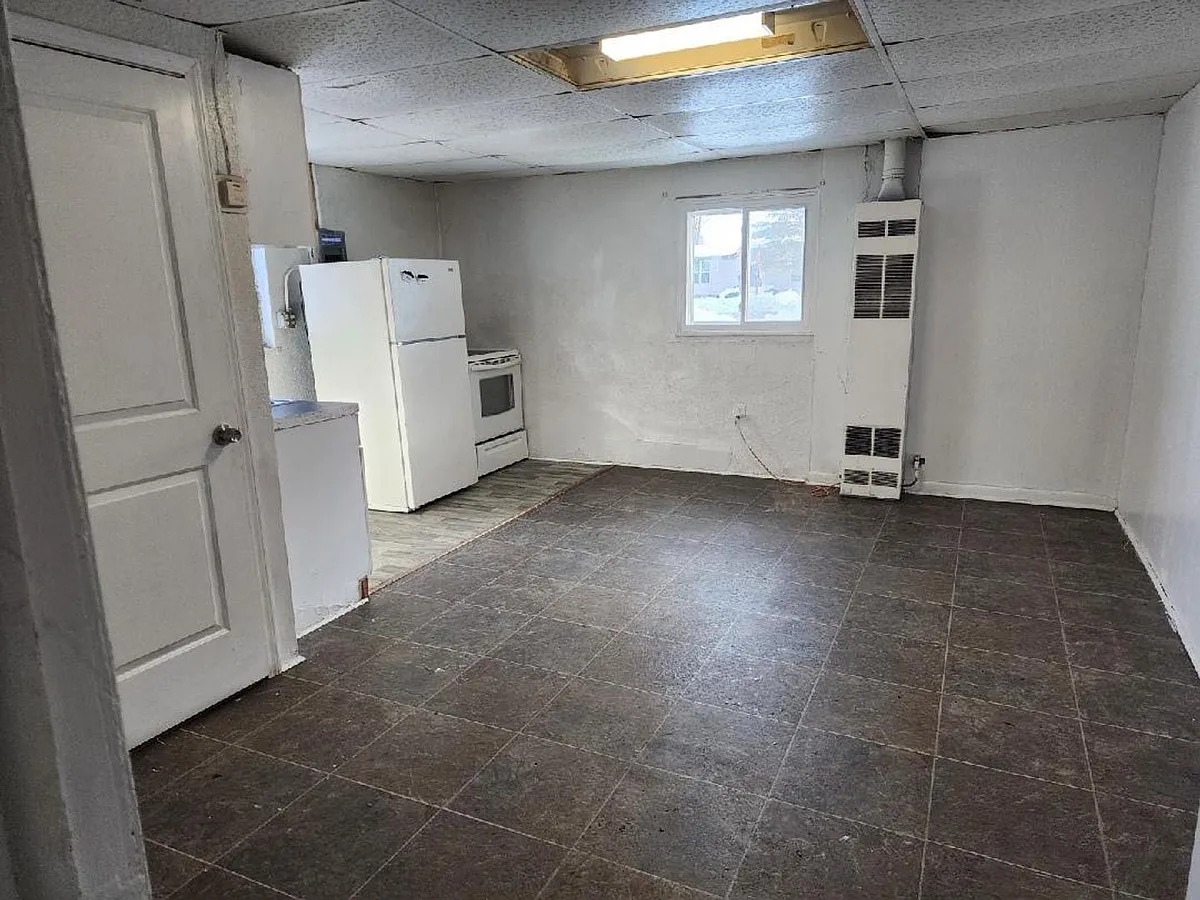 Building Photo - 5582 S Oceana Dr