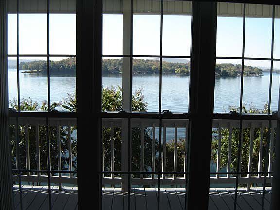 5th image of 819 Lakeland Point