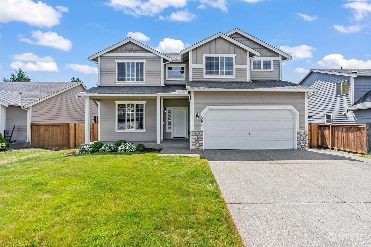 1501 Riddell Avenue NE photo 1
