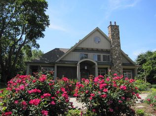 24 Juliet Ln, Northport, NY 11768