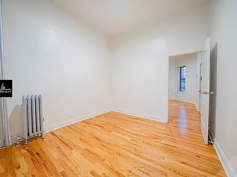 853 Putnam Ave #1 — Photo 8